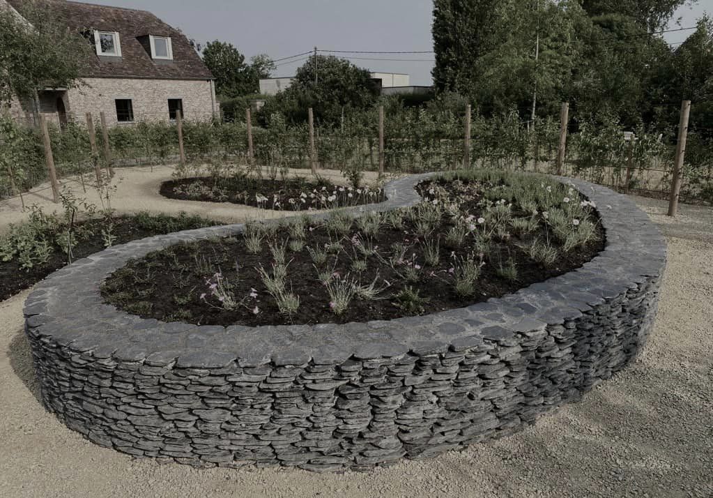 Plaquettes de schiste de Martelange pour mur à sec