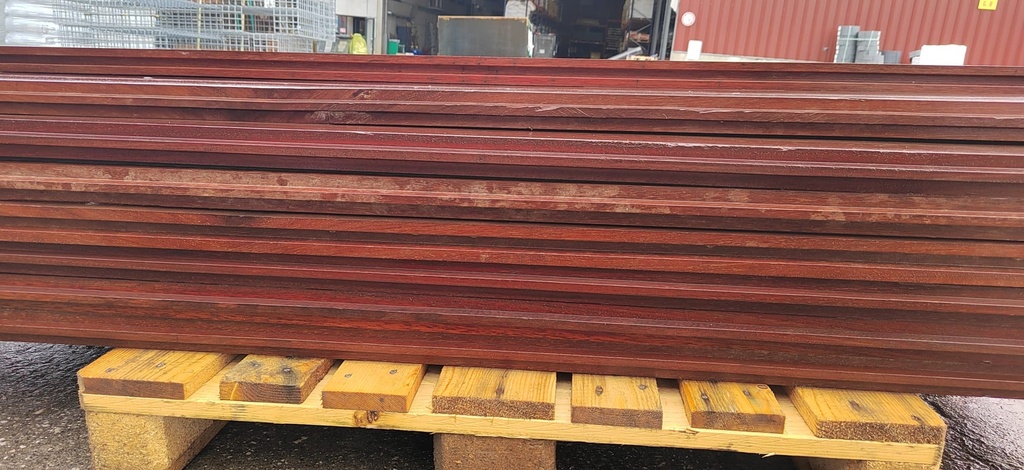 Déstockage -Palplanche Azobé irrégulière (largeur 18cm)