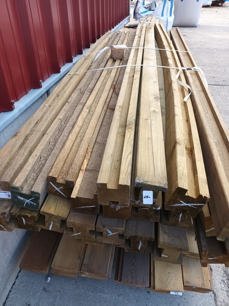 Bois déclassé pour palissade pin - Lot complet