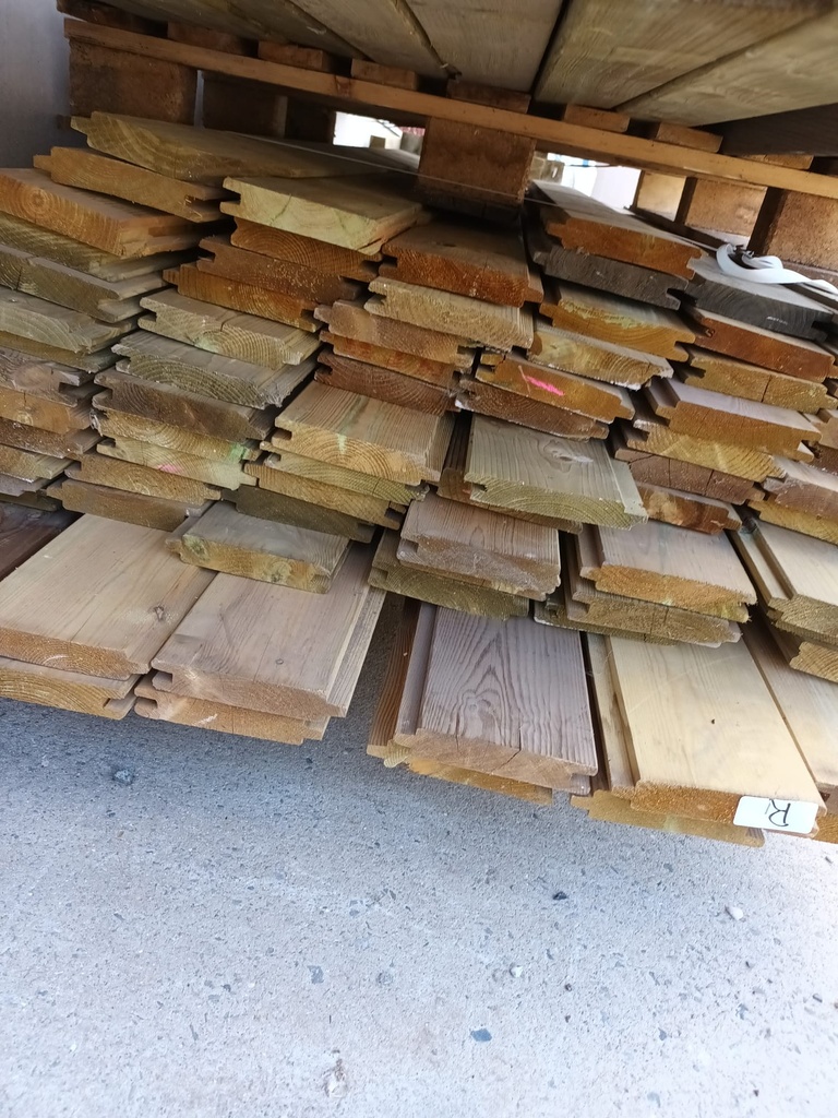 Bois déclassé pour palissade pin - Lot complet
