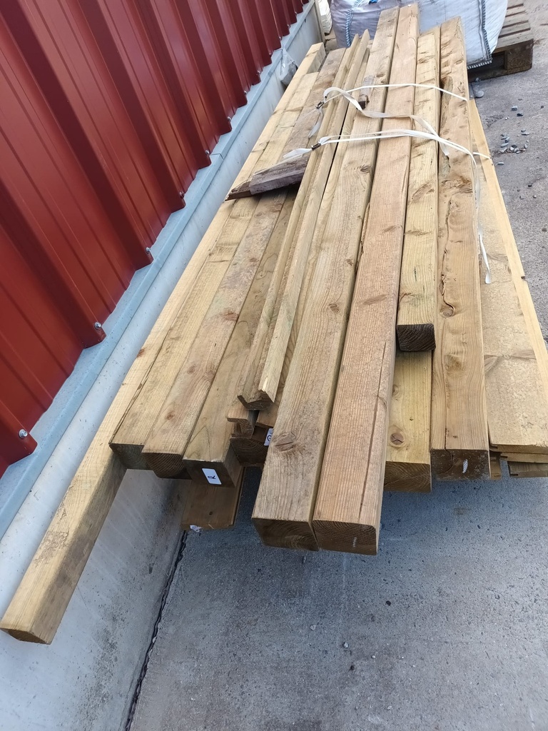Bois déclassé pour palissade pin - Lot complet