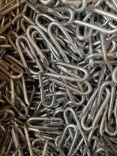 [CRAMPHARP40MMGALV-20] Crampillons type U Harpon galvanisé 4,0 x 40 mm - Seau 20KG